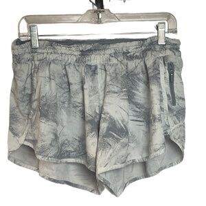 Lululemon Tracker Shorts Size 12